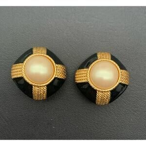 Vintage GJD Ginnie Johansen Gold Tone Black Enamel & Faux Pearl Clip On Earrings